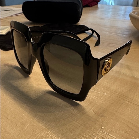 Gucci Black Sunglasses for Women main image 7